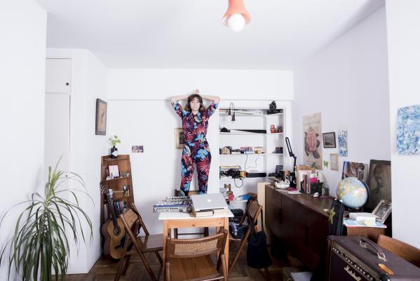 Entrevista: Violeta Castillo /  El pop es, o se hace